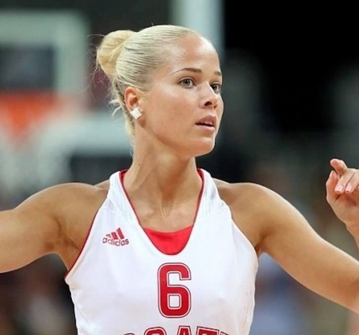 Antonija Sandric, Basketball