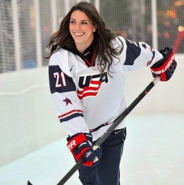 Hilary Knight, Ice Hockey